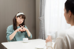 話下手でも大丈夫！お見合いでの会話テクニックとNGワードとは